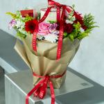 Regal Gold Bouquet & Red Cake
