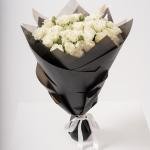 باقة ورود سبراي بلون سنو نقي وأنيق