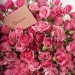 Dana – Famous Hot Sale: Spray Roses Bouquet